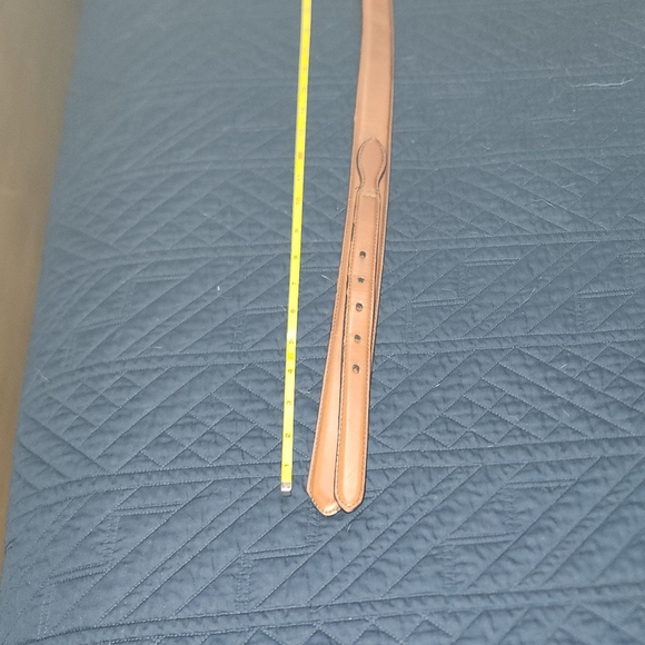 CABELAS BELT BROWN LEATHER SIZE 44 VERY NICE CONDITION - Picture 12 of 16